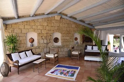 Boutique Hotel Sant'Andrea & Relais 3*, San Pantaleo