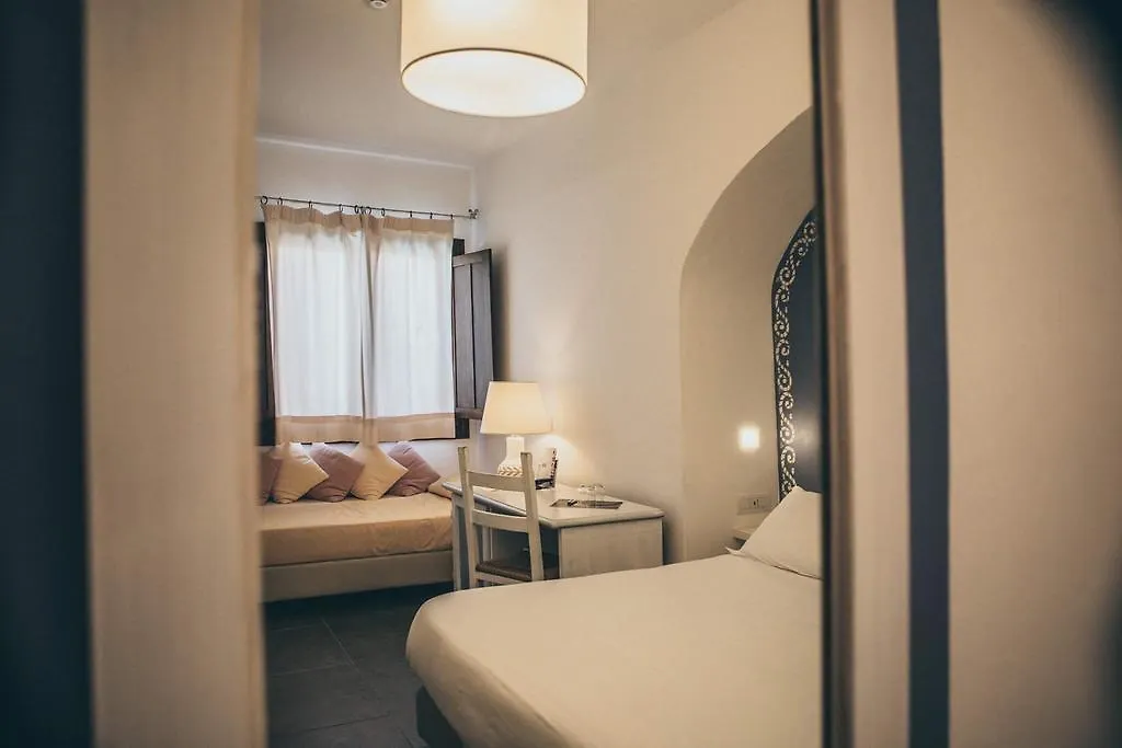 Boutique Hotel Sant'Andrea & Relais 3*, San Pantaleo Italy