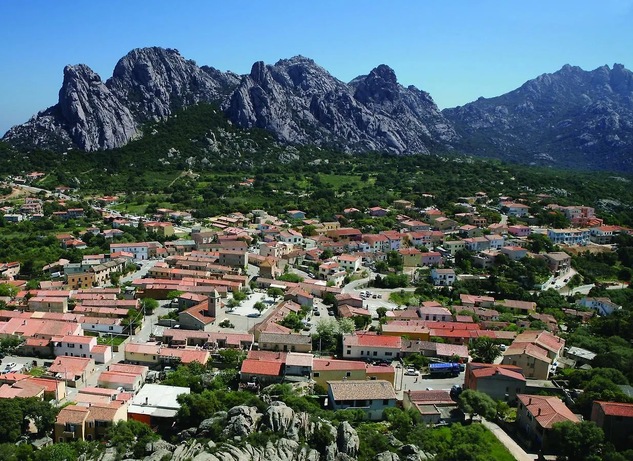 Boutique Hotel Sant'Andrea & Relais 3*, San Pantaleo