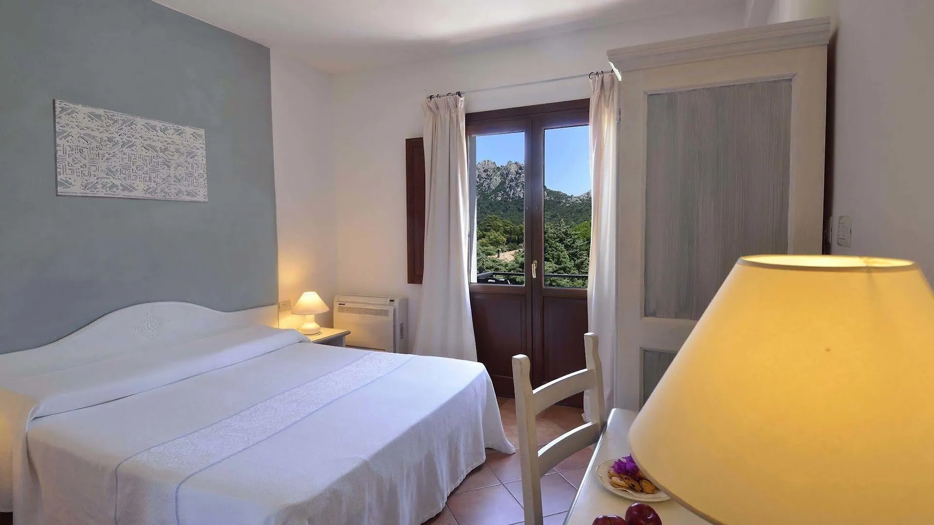Boutique Hotel Sant'Andrea & Relais 3*, San Pantaleo Italy